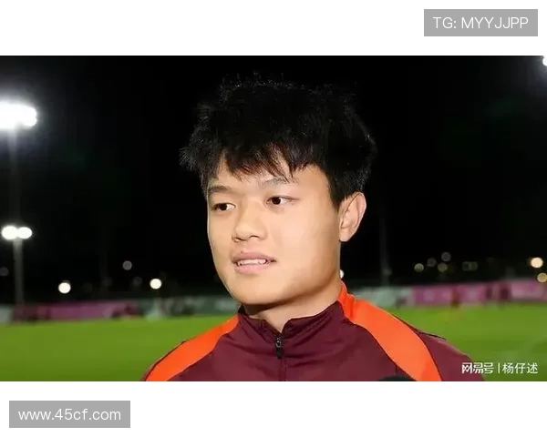 杨希加盟上海海港转会费143万欧元